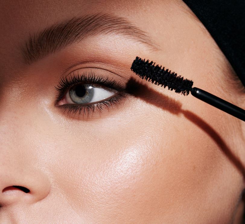 Choose One from Three Mystery Beauty Samples when you spend &euro;120 or more on Beauty*